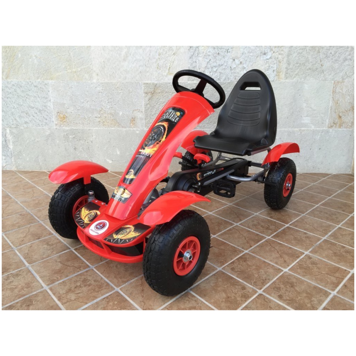 PEDAALIGEGA KARTAUTO – PUNANE