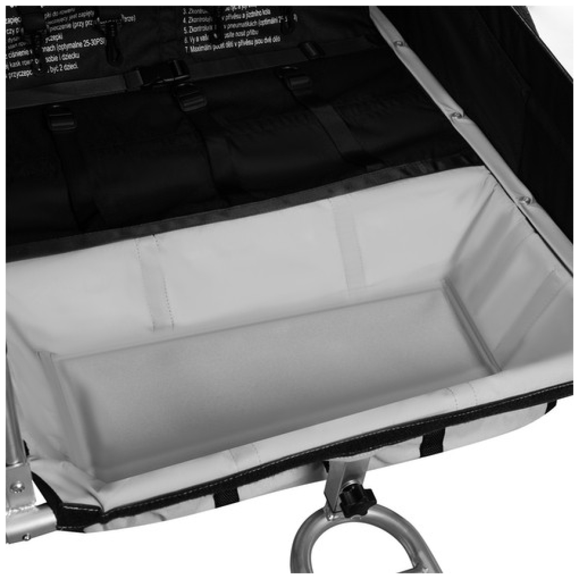 pol_pl_Przyczepka-rowerowa-amortyzowana-3w1-LED-15922_6