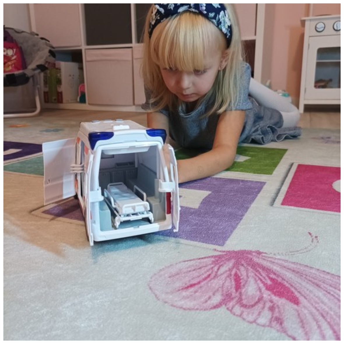 pol_pl_Karetka-pogotowia-ambulans-22731-17051_5