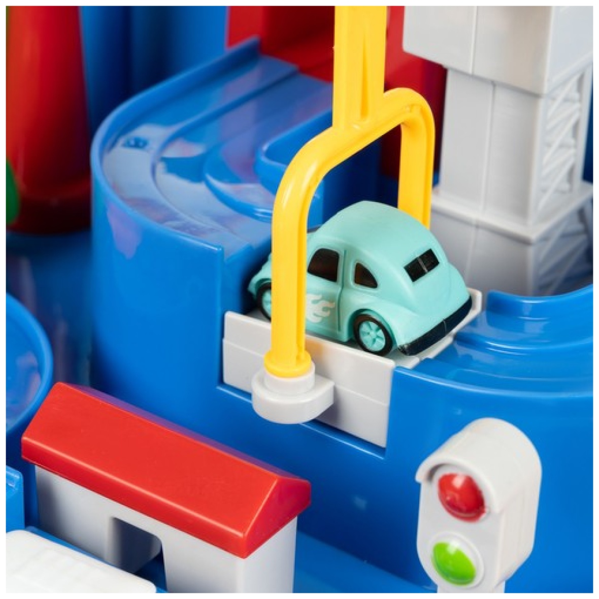 pol_pl_Tor-przeszkod-samochodowy-22879-17304_8