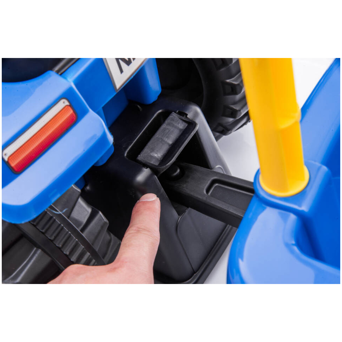 pol_pl_JEZDZIK-658T-TRAKTOR-z-PRZYCZEPA-NEW-HOLLAND-ZOLTY-28328_25