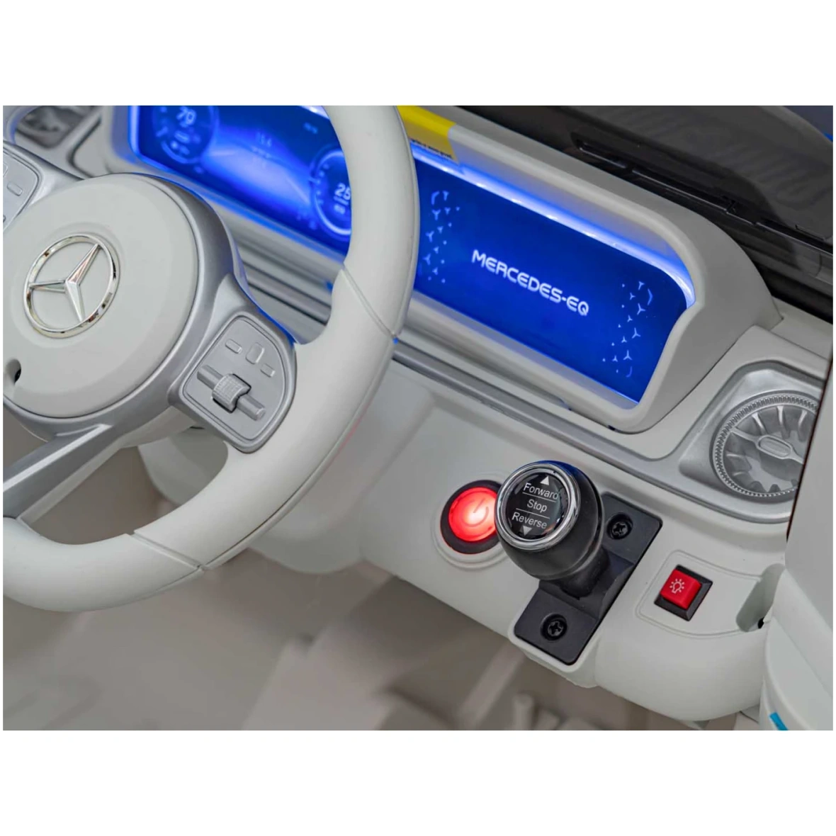 pojazd-mercedes-benz-eqg-bialy (11)