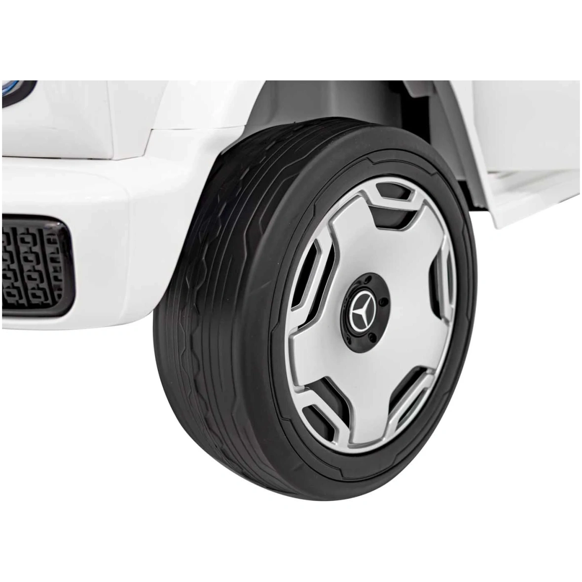 pojazd-mercedes-benz-eqg-bialy (17)