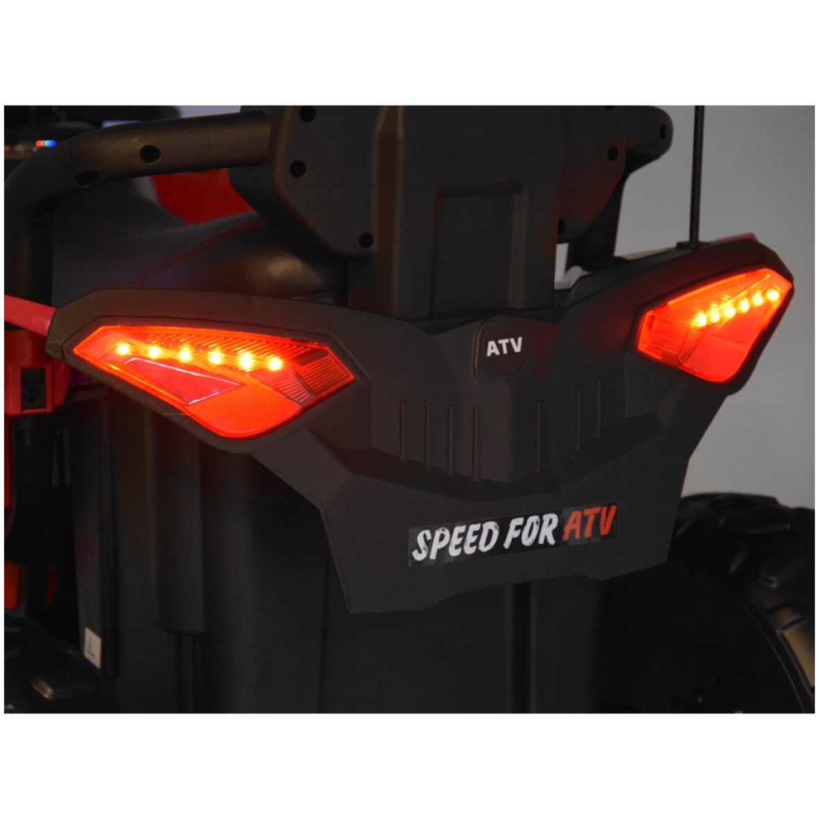 pol_pl_Duzy-quad-na-akumulator-dla-dziecka-4×4-PA0328-czerwony-21889_16